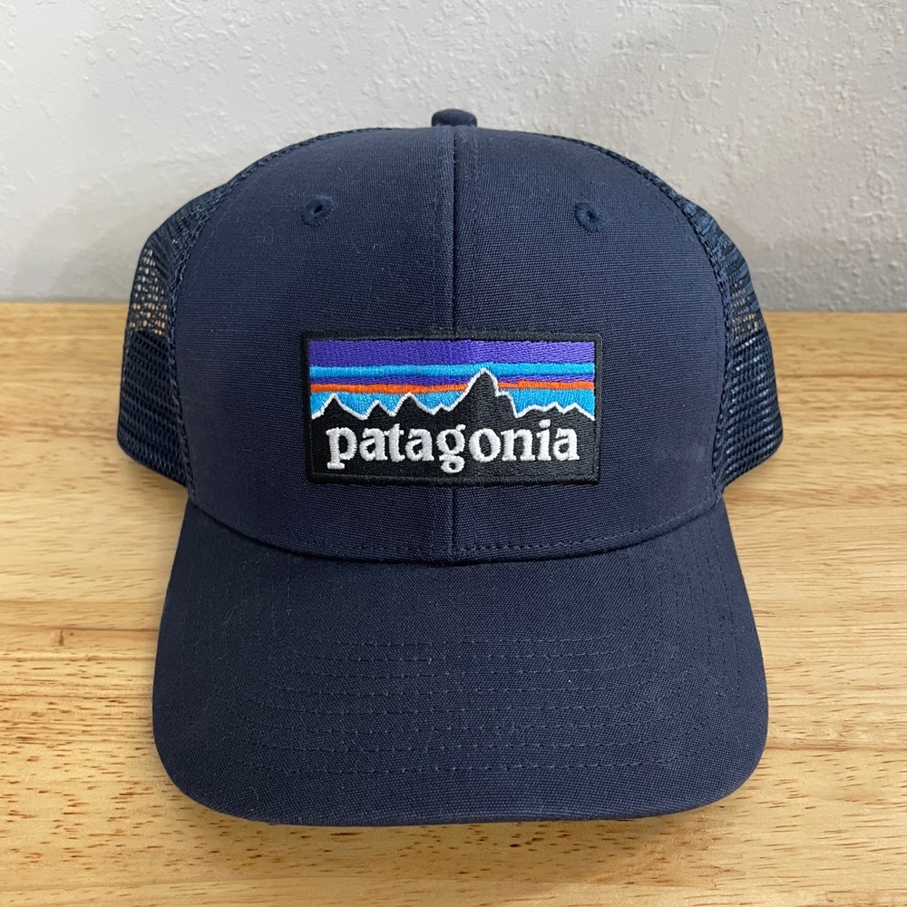 Patagonia P-6 Logo LoPro Trucker Hat Navy Blue